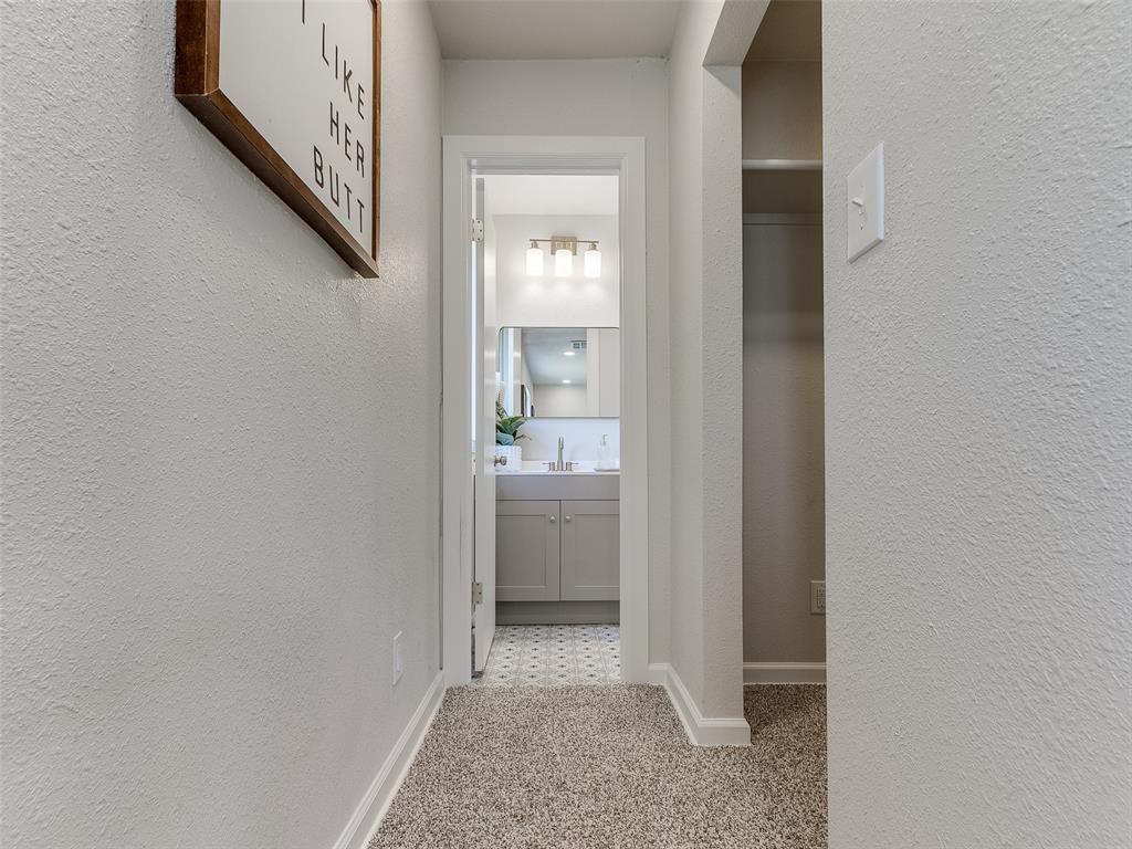 4520 Nw 46th Street Property Photo 16