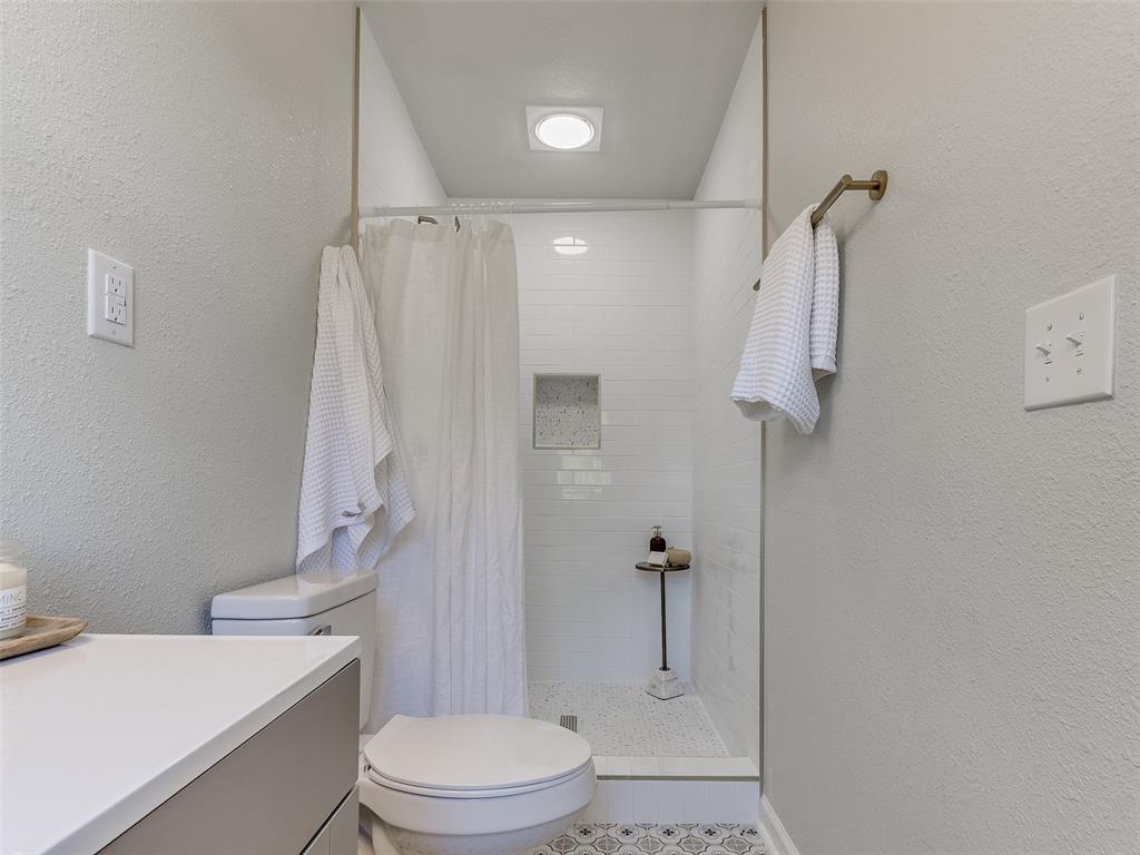 4520 Nw 46th Street Property Photo 18