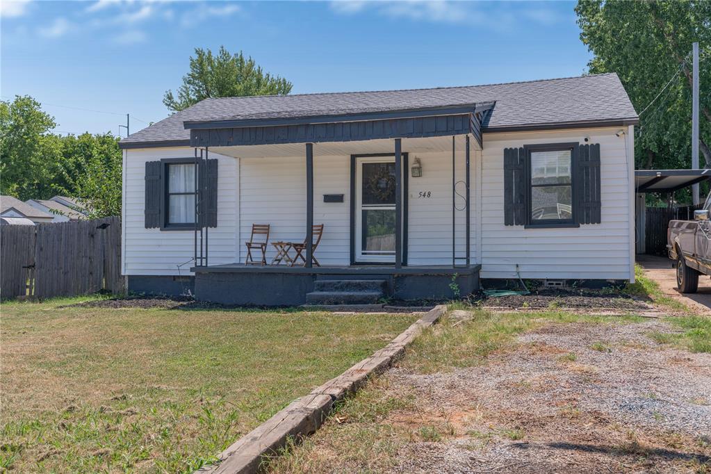 548 E Northrup Drive Property Photo 1
