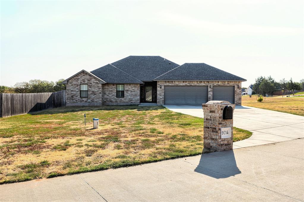 9714 Country Side Lane Property Photo 1