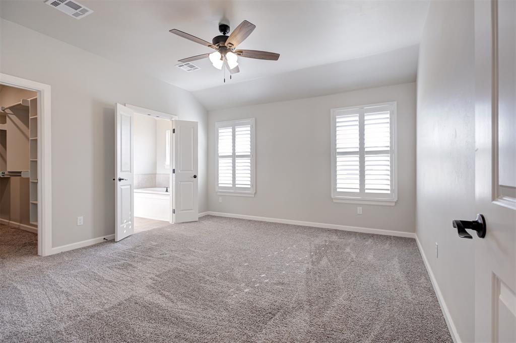 9714 Country Side Lane Property Photo 18