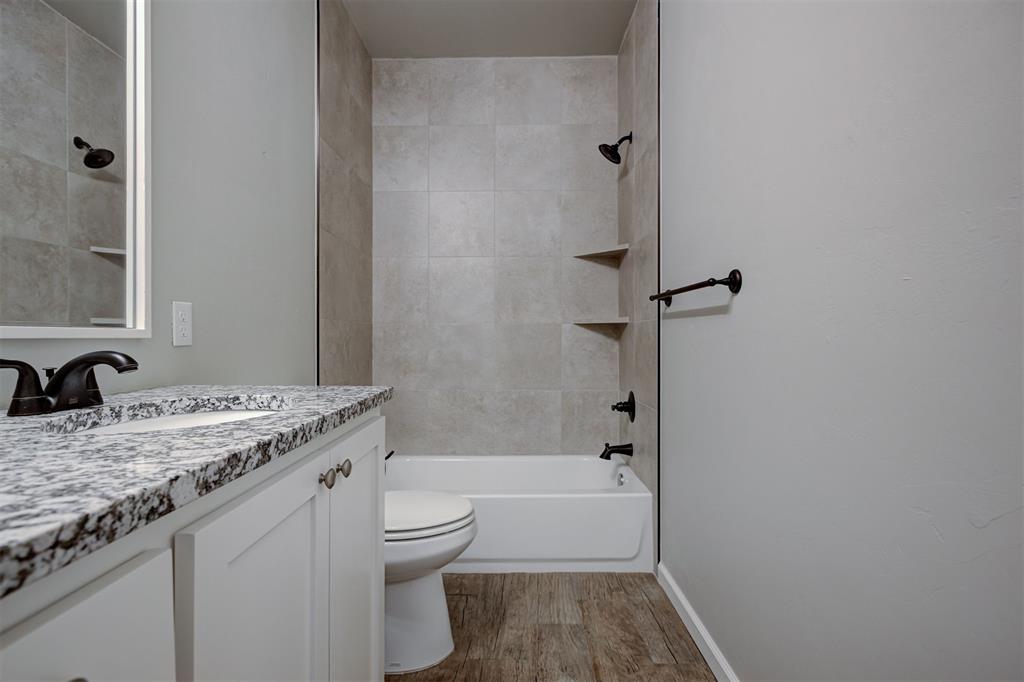 9714 Country Side Lane Property Photo 31