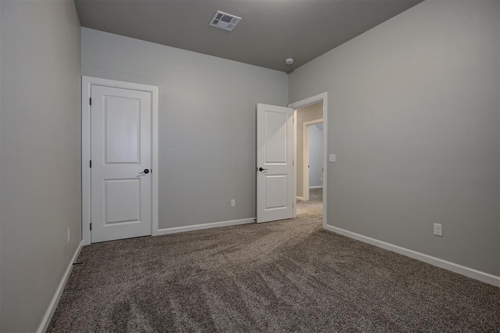 9714 Country Side Lane Property Photo 34