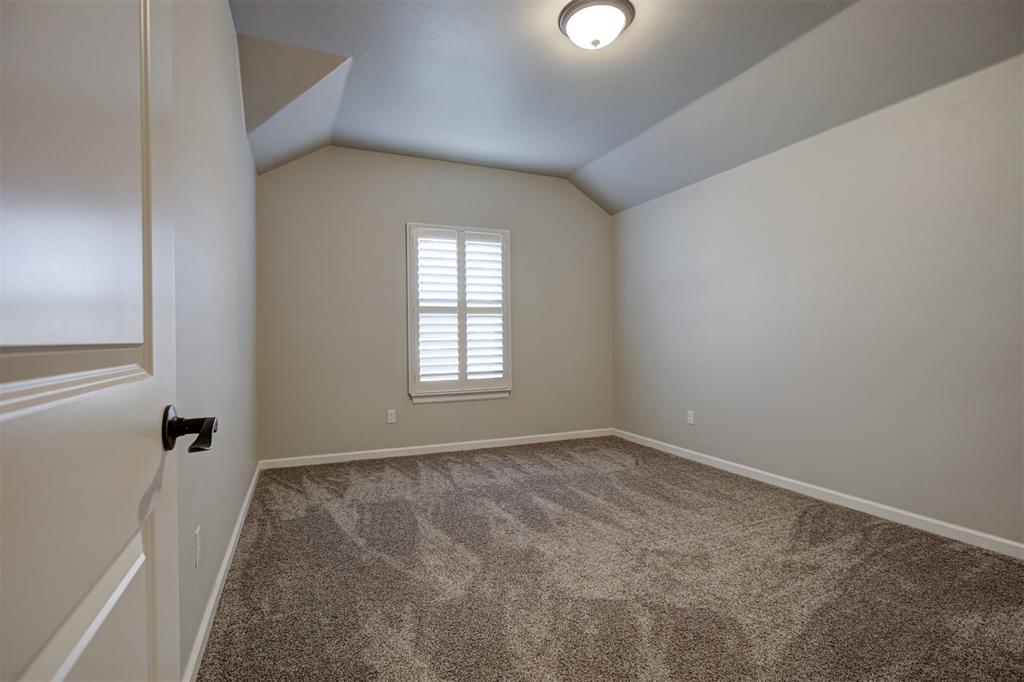 9714 Country Side Lane Property Photo 35