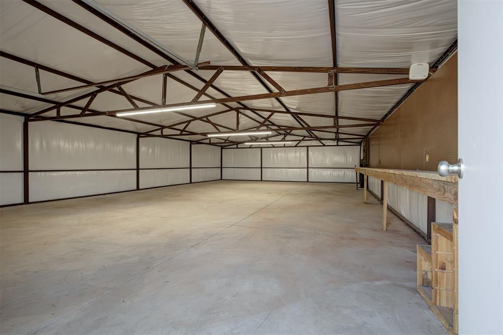 9714 Country Side Lane Property Photo 47