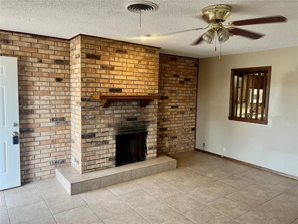 1344 Meadow Lane 3 Property Photo 2