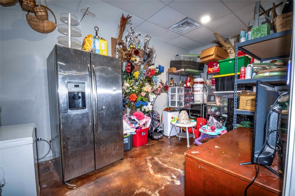 1003 N Broadway Avenue Property Photo 13