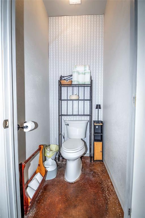 1003 N Broadway Avenue Property Photo 14