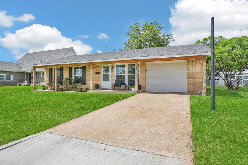 1701 Monroe Street Property Photo 4
