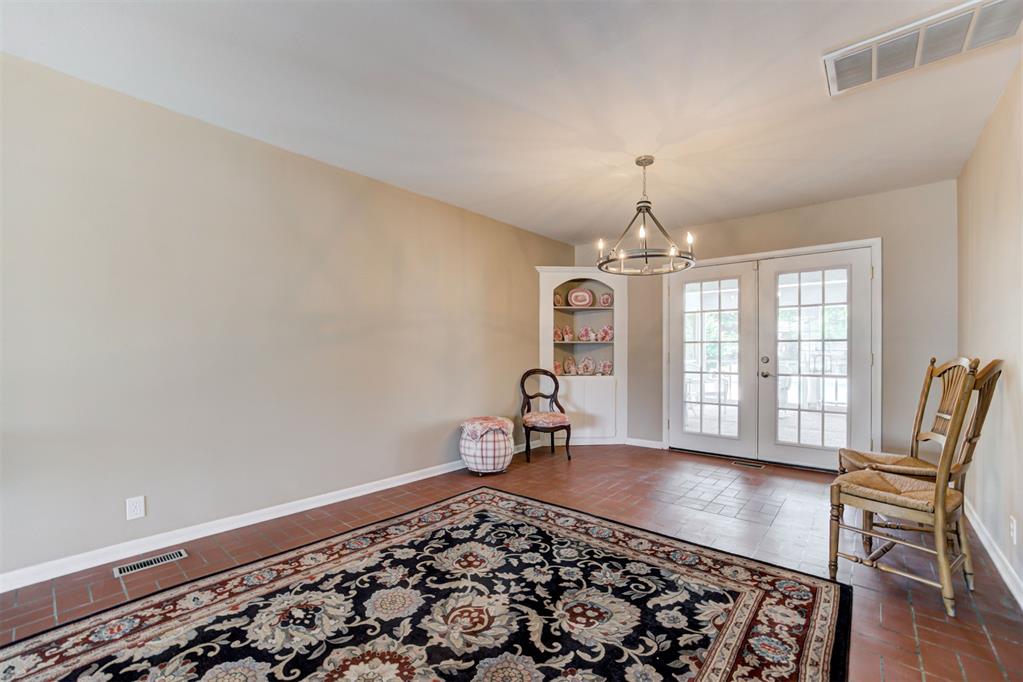 1744 Westbrooke Terrace Property Photo 10