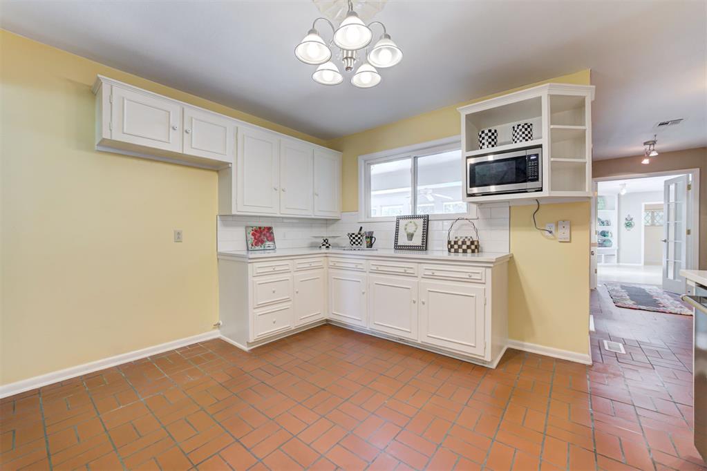 1744 Westbrooke Terrace Property Photo 17