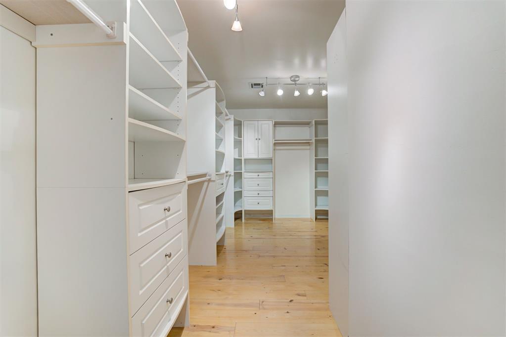 1744 Westbrooke Terrace Property Photo 31