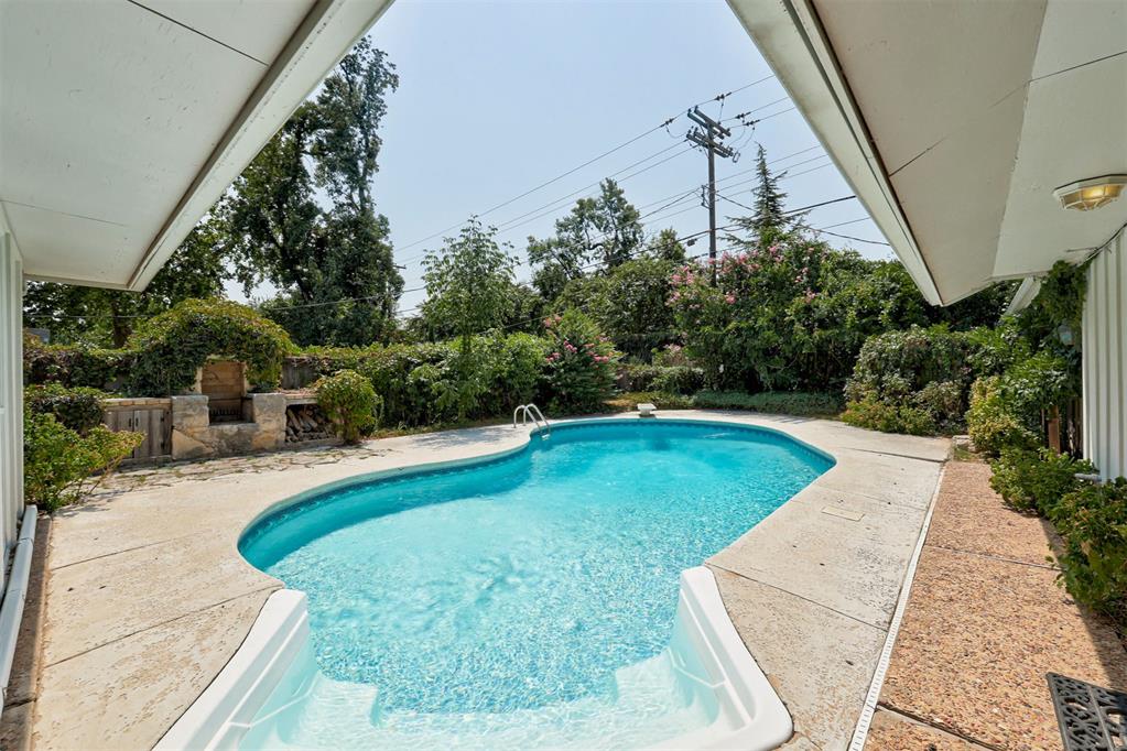 1744 Westbrooke Terrace Property Photo 42