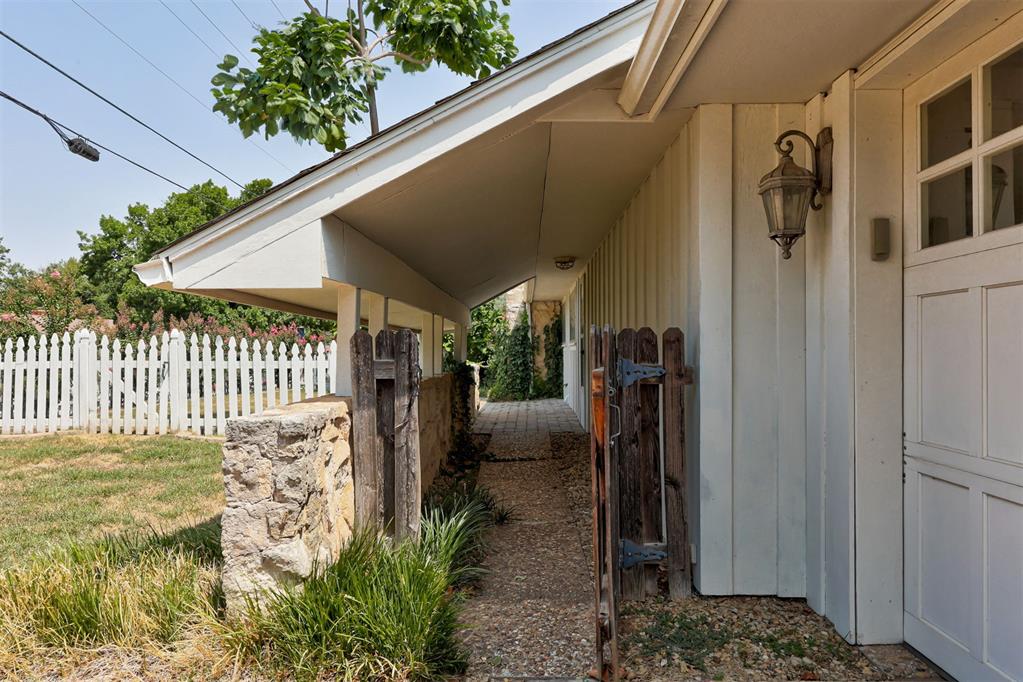 1744 Westbrooke Terrace Property Photo 47