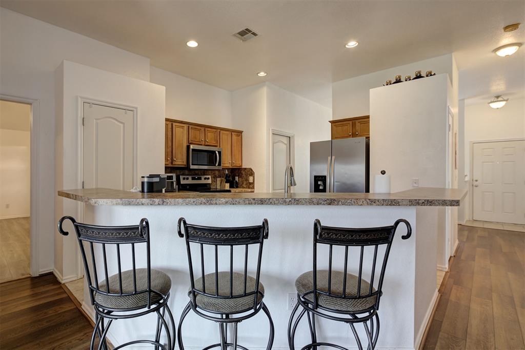 612 Cavecreek Street Property Photo 8