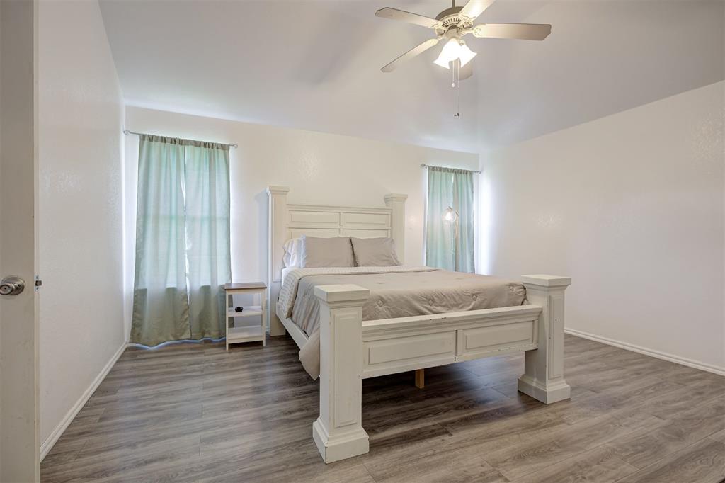 612 Cavecreek Street Property Photo 17
