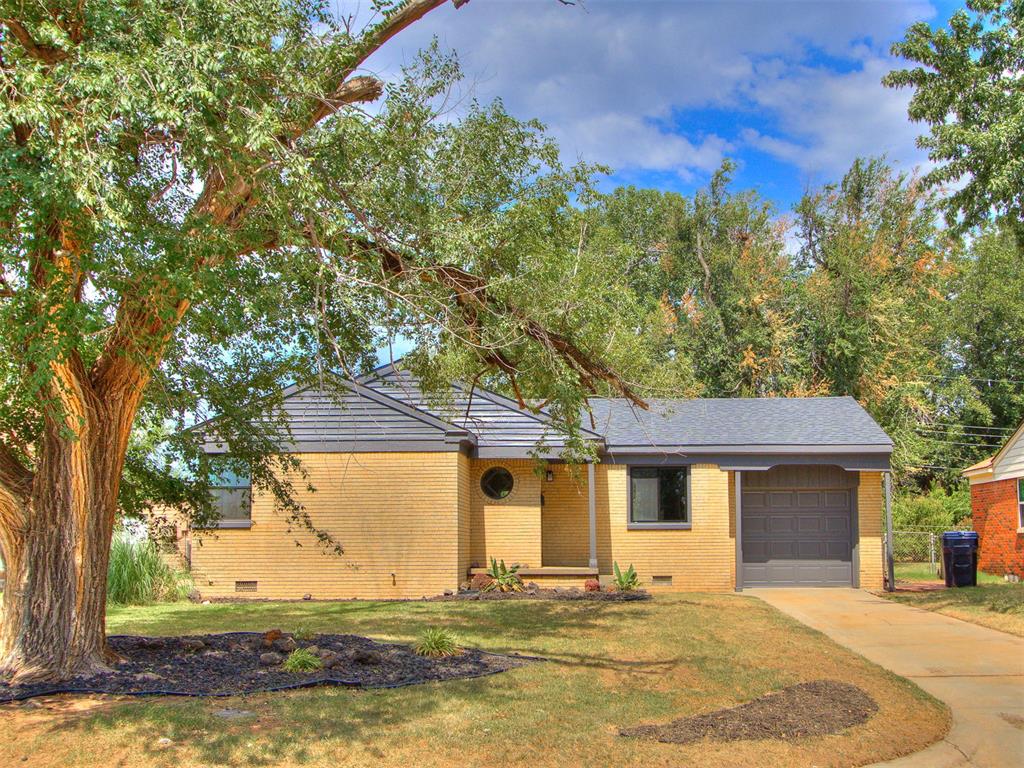 2201 N Roff Avenue Property Photo 1
