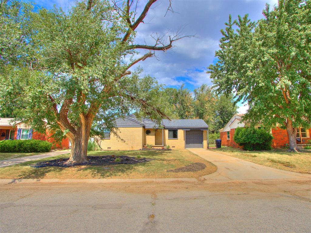 2201 N Roff Avenue Property Photo 3
