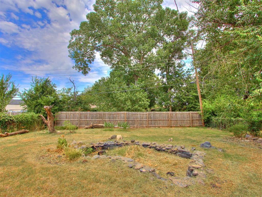 2201 N Roff Avenue Property Photo 9