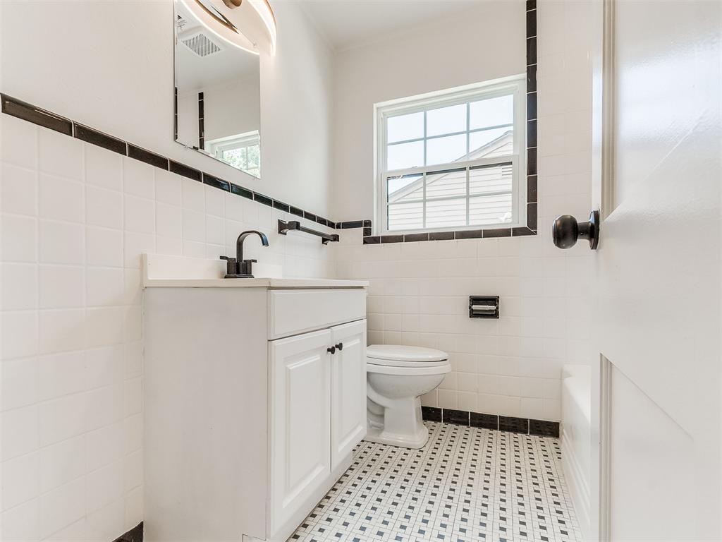 2201 N Roff Avenue Property Photo 22