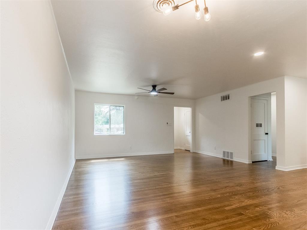 2201 N Roff Avenue Property Photo 27