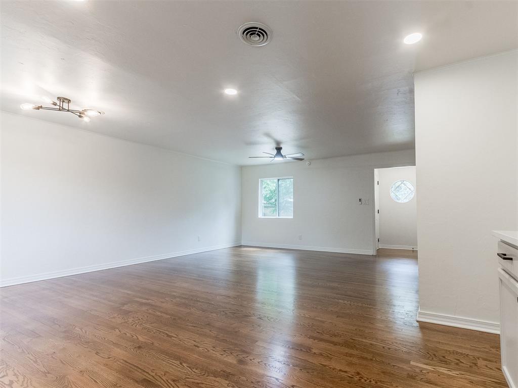 2201 N Roff Avenue Property Photo 28