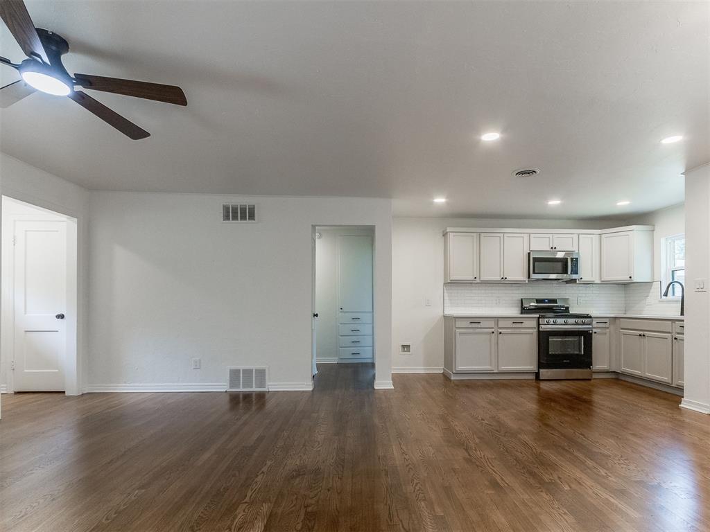 2201 N Roff Avenue Property Photo 32