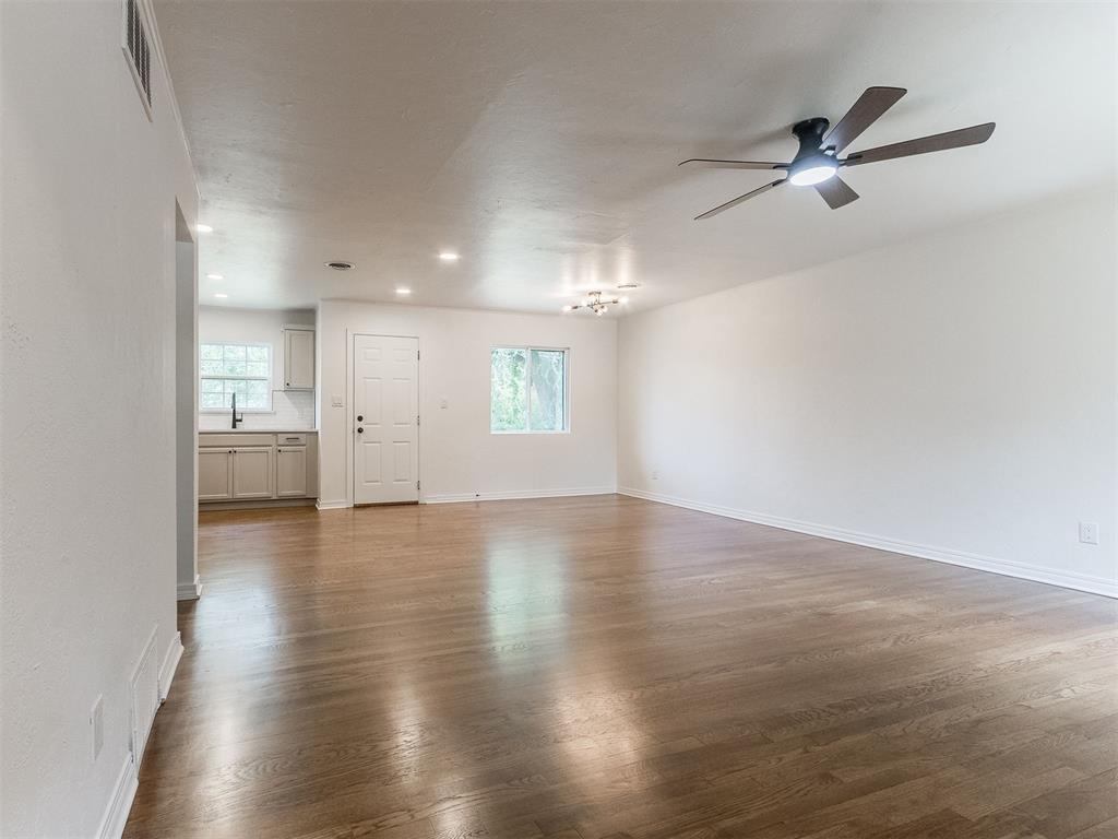 2201 N Roff Avenue Property Photo 33