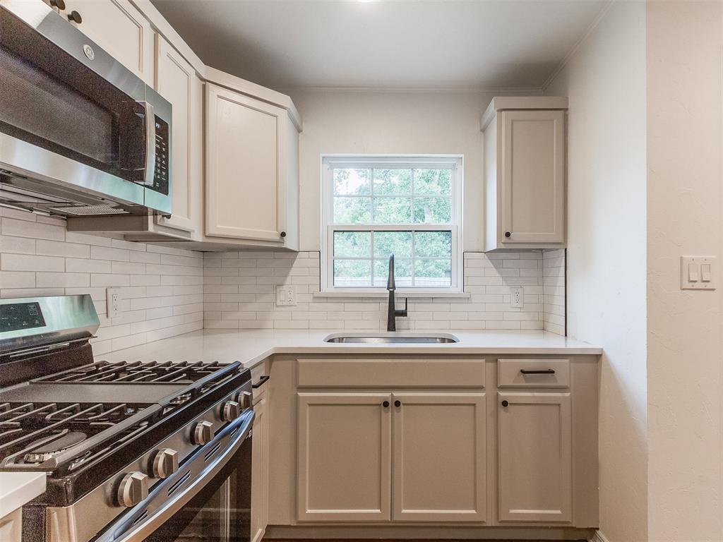 2201 N Roff Avenue Property Photo 44