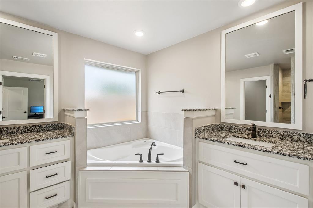18700 Big Cedar Way Property Photo 20