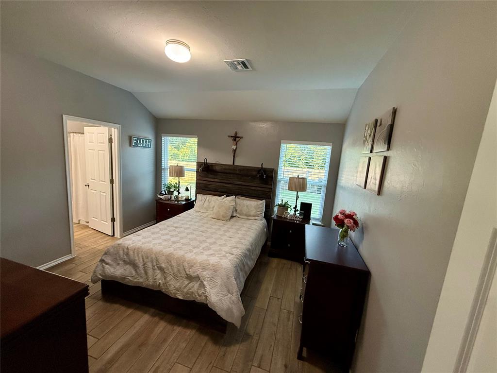 906 River Run Drive Property Photo 17