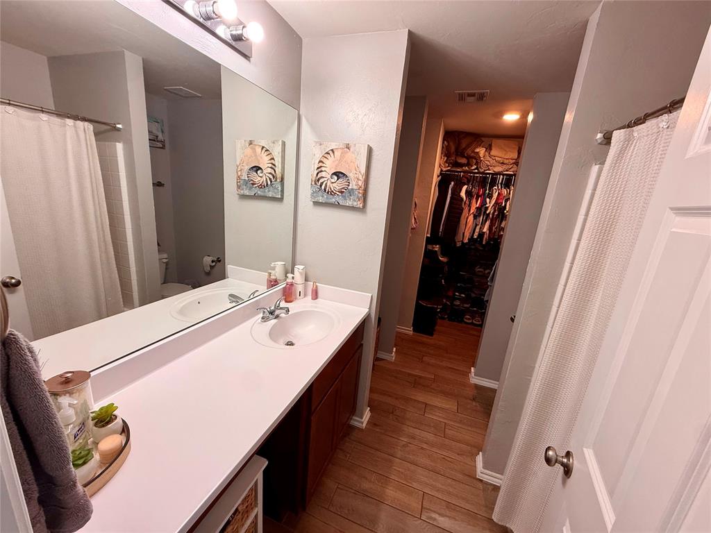 906 River Run Drive Property Photo 21