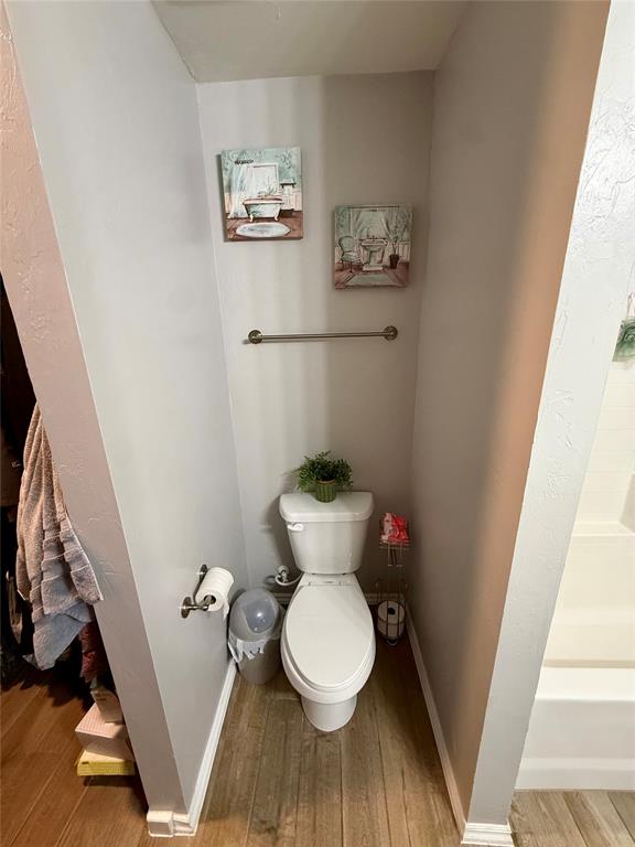 906 River Run Drive Property Photo 27