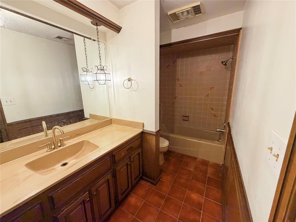2317 Robinwood Circle Property Photo 21