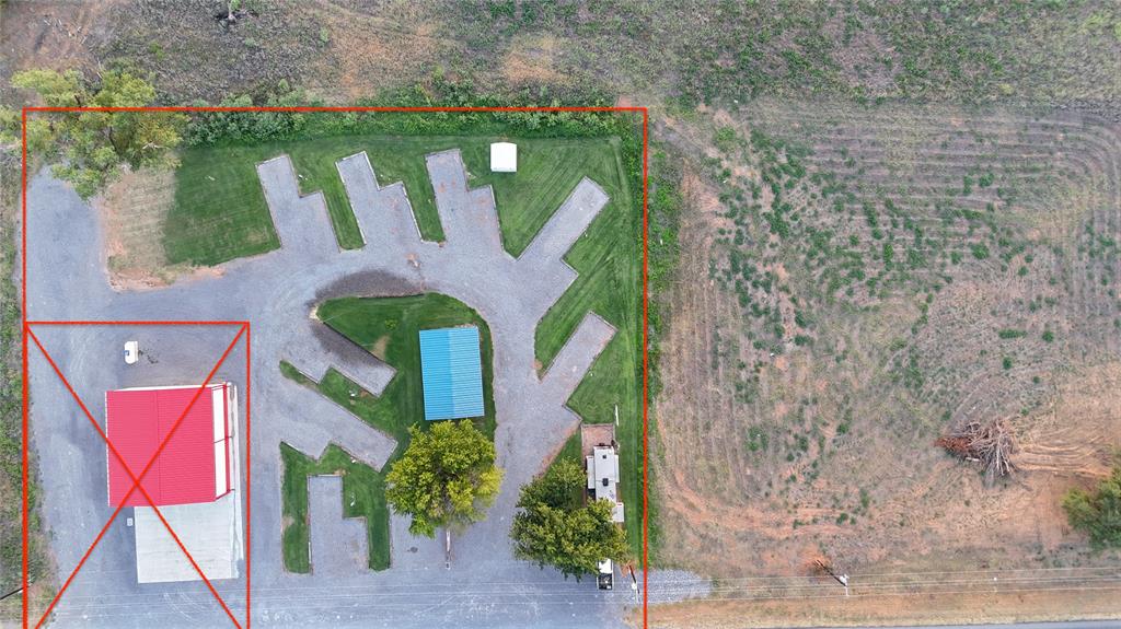 1420 N Crow Roost Road Property Photo 3