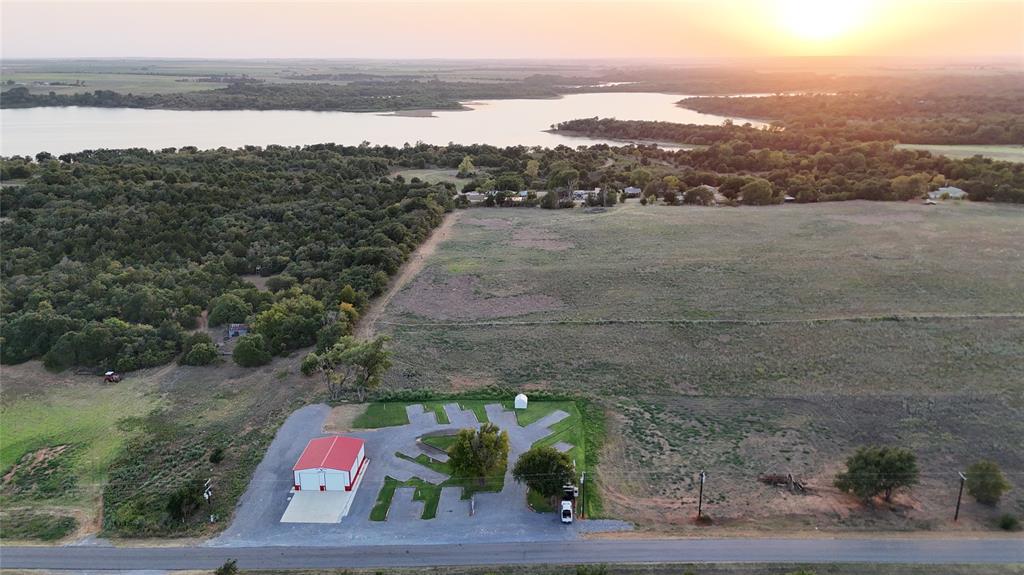 1420 N Crow Roost Road Property Photo 9