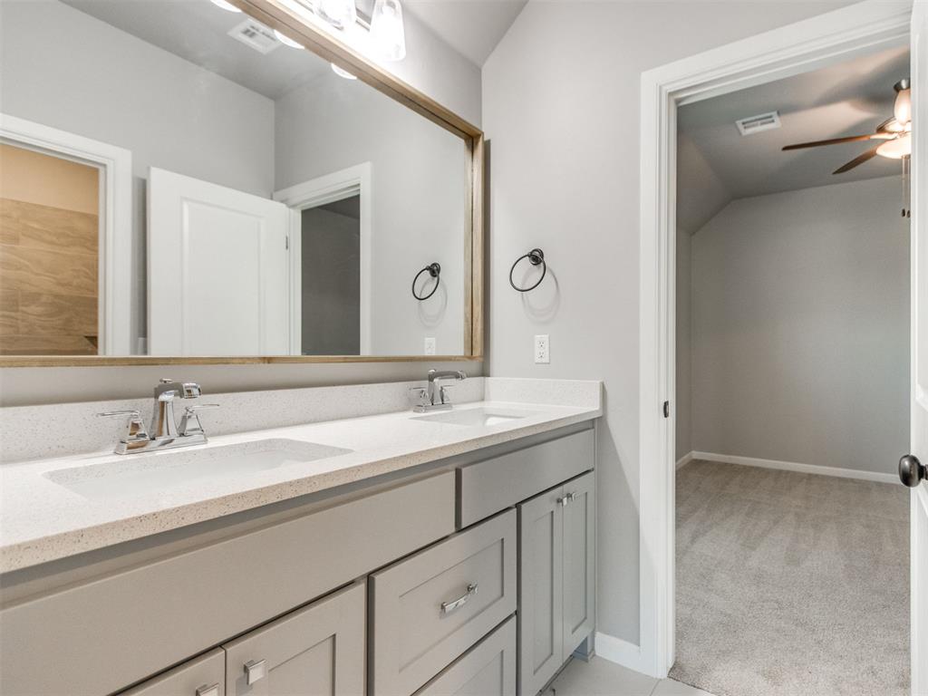 3420 Nw 186th Street Property Photo 6