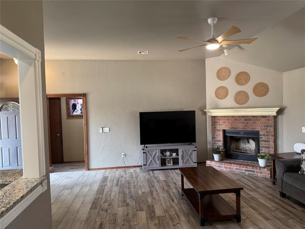 1121 Nw Phils Way Nw Way Property Photo 10