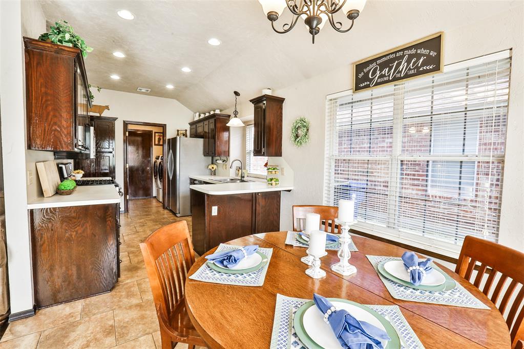 13012 Maple Leaf Drive Property Photo 9