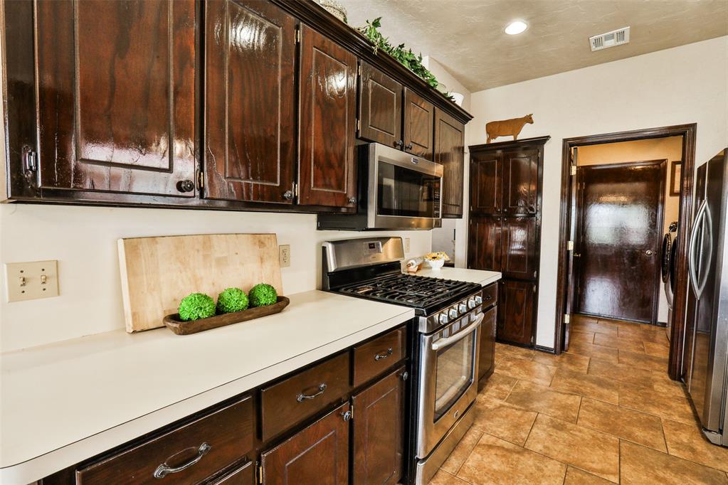 13012 Maple Leaf Drive Property Photo 12