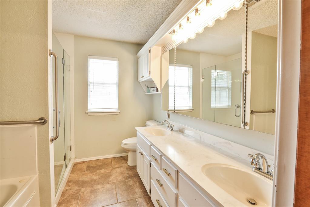 13012 Maple Leaf Drive Property Photo 18