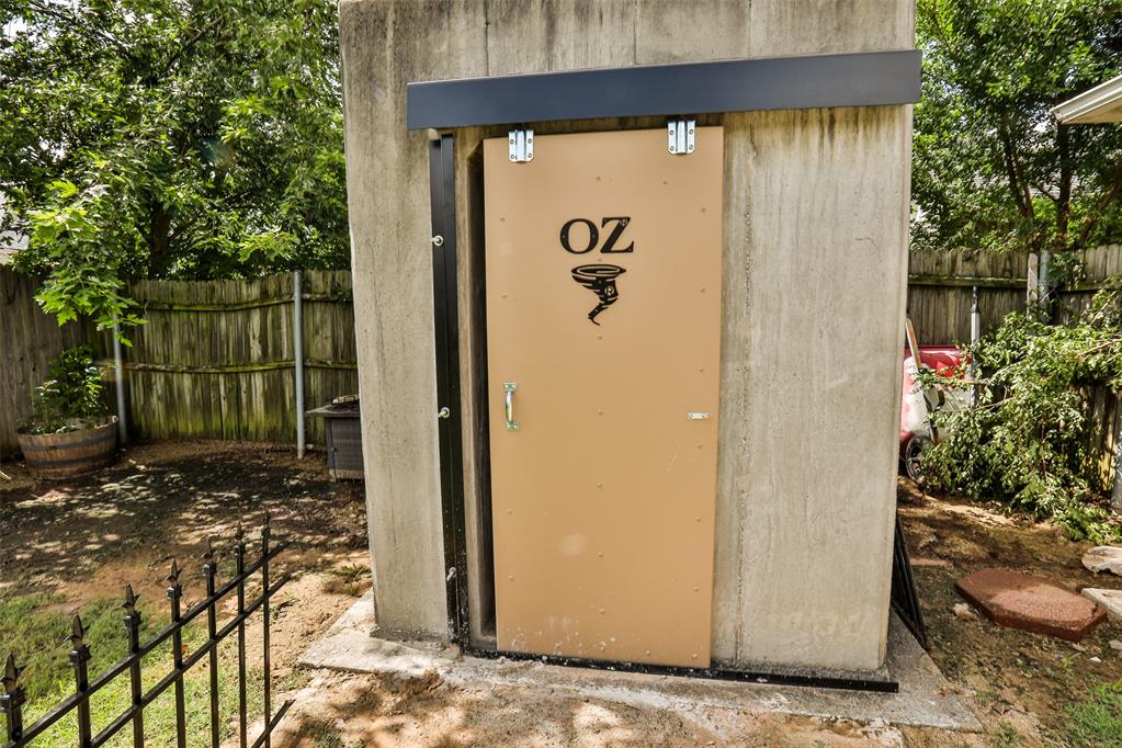 13012 Maple Leaf Drive Property Photo 32