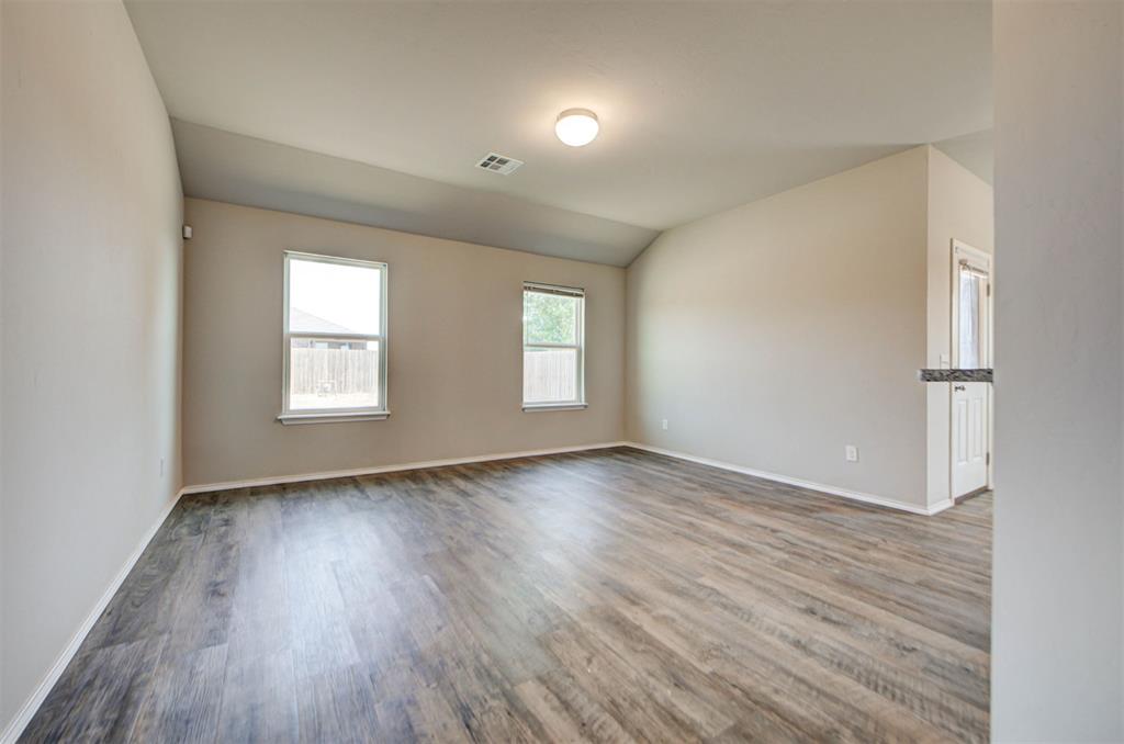 5215 Kye Drive Property Photo 6