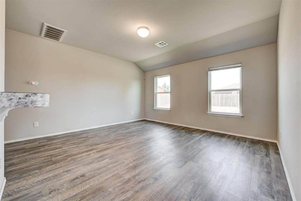 5215 Kye Drive Property Photo 8