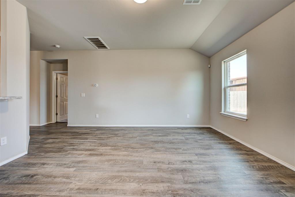 5215 Kye Drive Property Photo 9