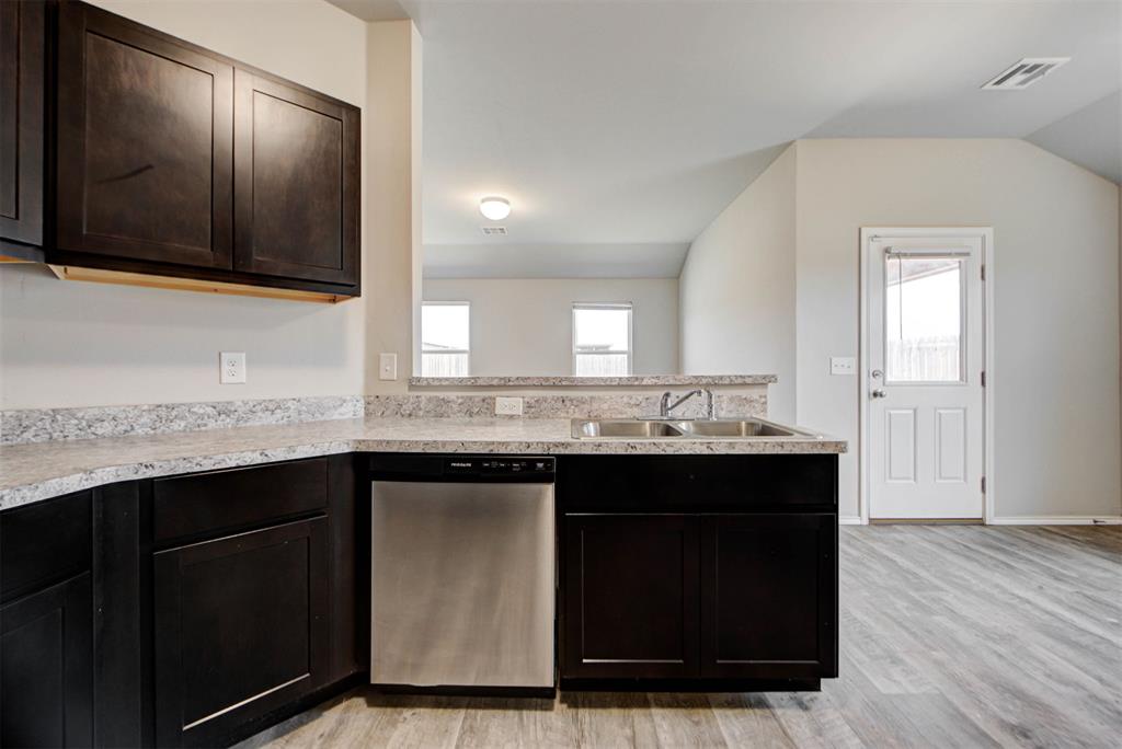 5215 Kye Drive Property Photo 14