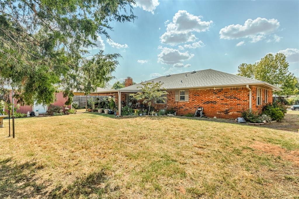 11824 Larkdale Drive Property Photo 22