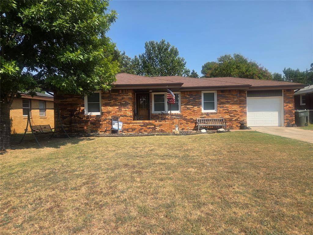 1728 S Walnut Street Property Photo 1