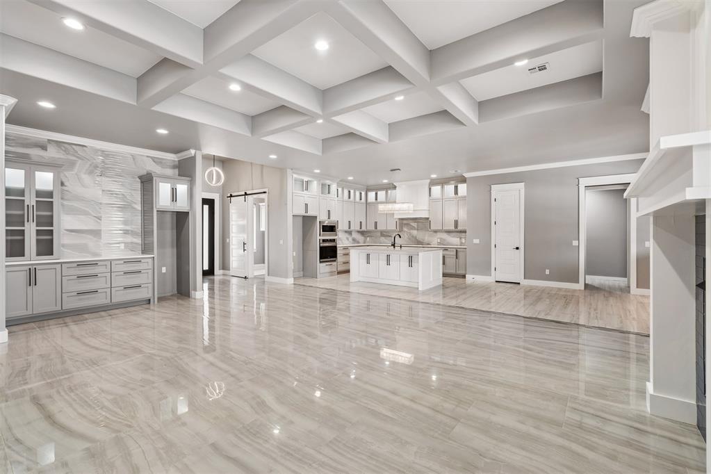 5700 Copper Stone Court Property Photo 3