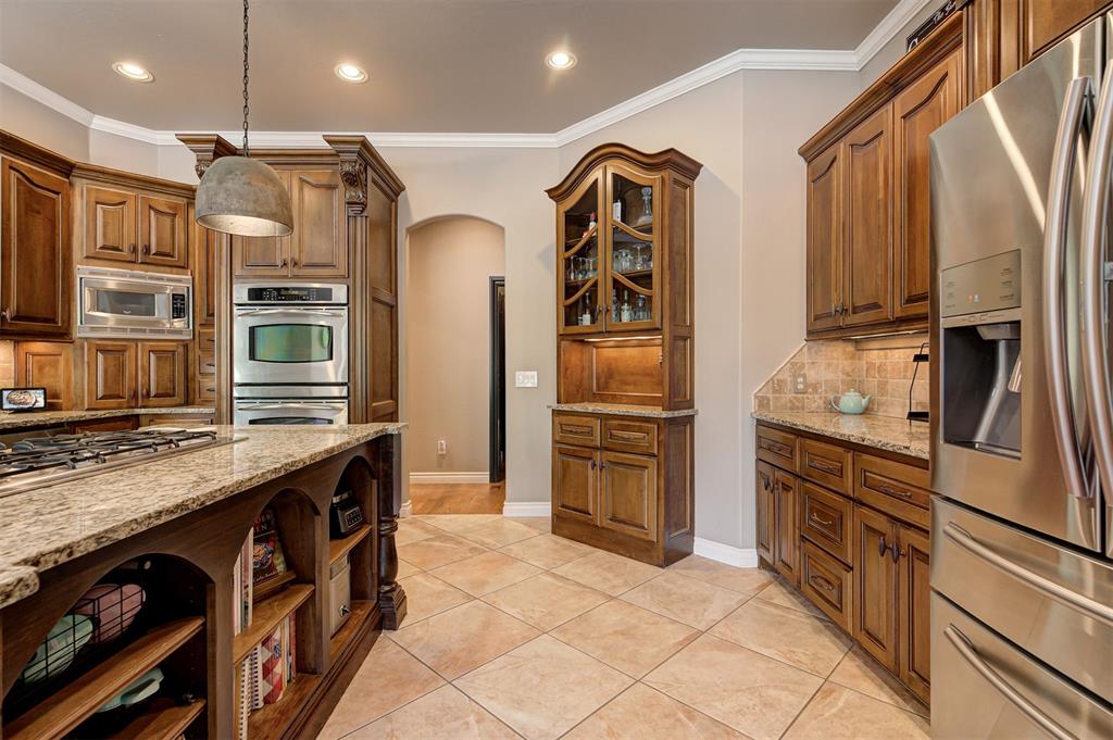 1301 Autumn Creek Drive Property Photo 6